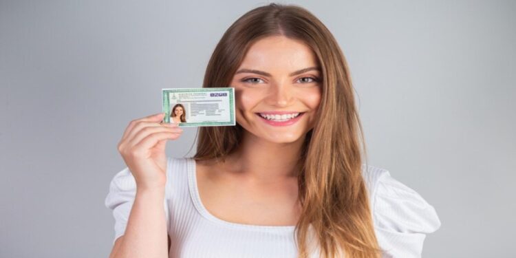 Nova Carteira de Identidade Brasileira: SeguranГѓВ§a e IntegraГѓВ§ГѓВЈo com CPF!