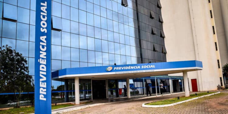INSS: ProjeГѓВ§ГѓВµes de Reajuste das Aposentadorias atГѓВ© 2025!
