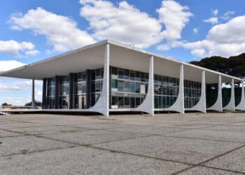 DecisГѓВЈo do STF Sobre RevisГѓВЈo da Vida Toda: Impactos e ReaГѓВ§ГѓВµes!