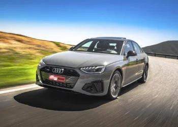 Descubra o NOVO Carro Audi RS 4 Avant Edition 25 Years: Luxo e Alta Performance!