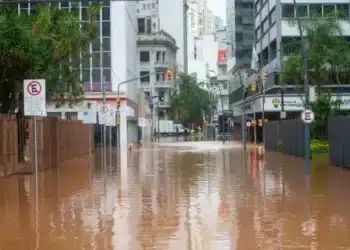 Enchentes no Sul: a polarizaГѓВ§ГѓВЈo que leva ГѓВ  crueldade