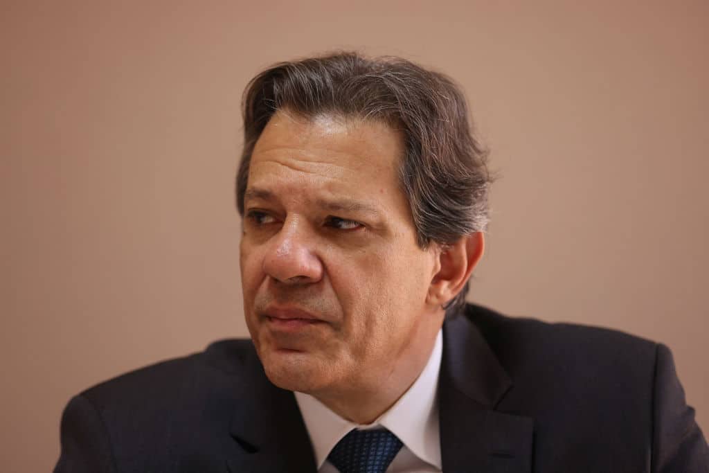 Ministro Defende PolГѓВ­tica Fiscal em AudiГѓВЄncia Controversa!