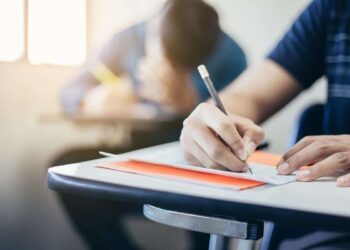 Conquiste sua Vaga no Concurso da PM MG: Cadernos de QuestГѓВµes Personalizados!