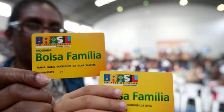 BenefГѓВ­cio Bolsa FamГѓВ­lia Antecipado para Atingidos por Enchentes no RS