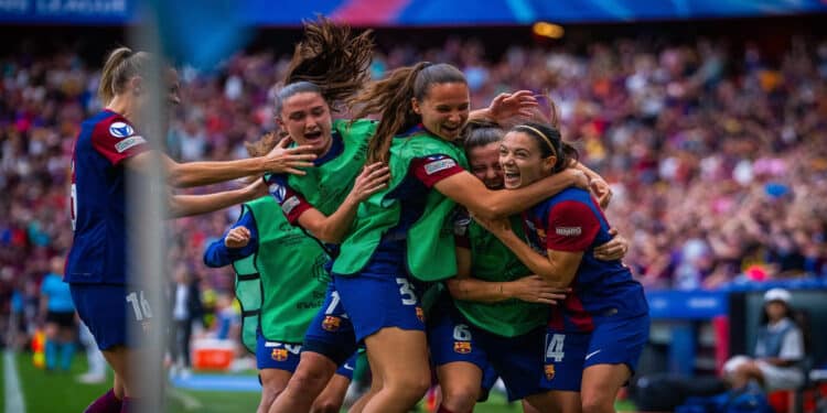 Barcelona Triunfa na Champions Feminina: Recorde e TrГѓВ­plice Coroa!