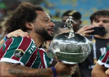 Fluminense VENCE de Virada e Garante Primeiro Lugar na Libertadores!