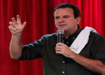 Prefeito Eduardo Paes Pode DESAPROPRIAR Terreno para EstГѓВЎdio do Flamengo!
