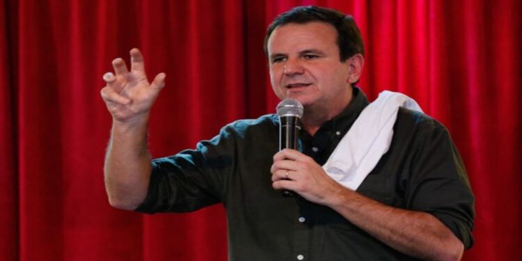 Prefeito Eduardo Paes Pode DESAPROPRIAR Terreno para EstГѓВЎdio do Flamengo!