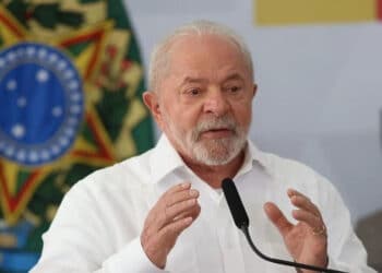 Aposentadoria: Nova Lei Reduz Idade Mínima para 55 Anos!