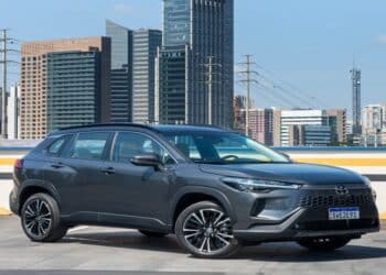 Os carros mais econГѓВґmicos de 2024 no Brasil: veja os nГѓВєmeros impressionantes dos hГѓВ­bridos da Toyota