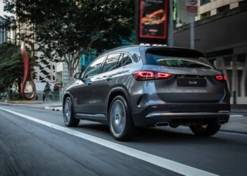 Mercedes-Benz GLA 200: PreГѓВ§o e Performance no Mercado dos Carros SUVs Premium