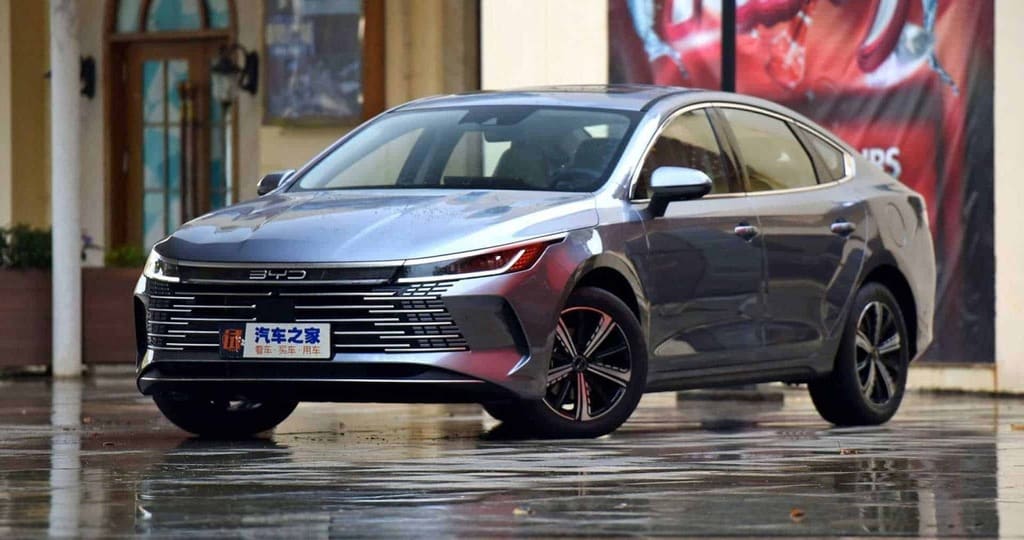 BYD King: o 'rei' híbrido que pode destronar o Toyota Corolla no Brasil