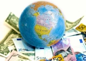 Em entrevista ГѓВ  BM&C News, o economista VanDyck Silveira destaca a crise fiscal no Brasil e o impacto da dГѓВ­vida global