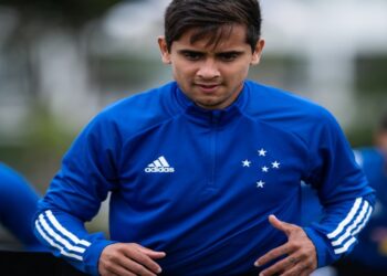 Talento do Futebol Brasileiro se Aposentando aos 26 Anos: A Triste HistГѓВіria de Everton Felipe!