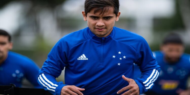 Talento do Futebol Brasileiro se Aposentando aos 26 Anos: A Triste HistГѓВіria de Everton Felipe!