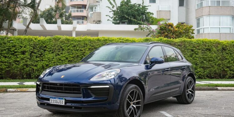 IndГѓВєstria de carros brasileira ГѓВ  beira do CAOS: apenas uma reforma pode salvar o futuro