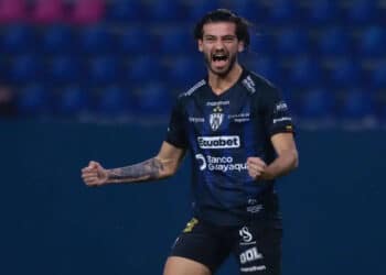 Cruzeiro na Batalha por Lautaro DГѓВ­az: Oferta Recusada, mas NegociaГѓВ§ГѓВµes Continuam!