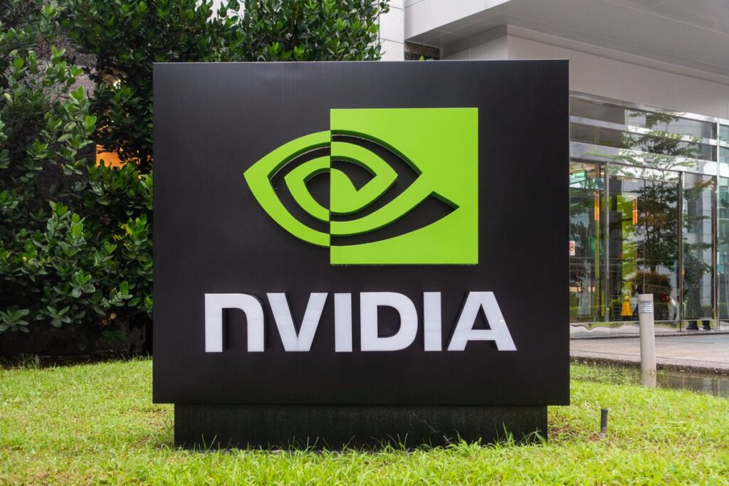 Nvidia perde US$ 279 bi em valor de mercado após queda histórica