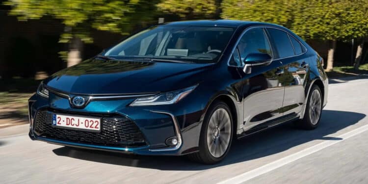 Carros híbridos que combinam economia e tecnologia em 2024