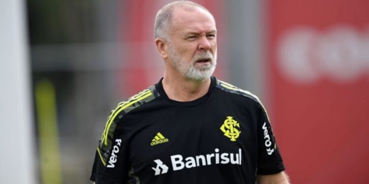 Fluminense Aposta em Mano Menezes para Fugir do Rebaixamento!