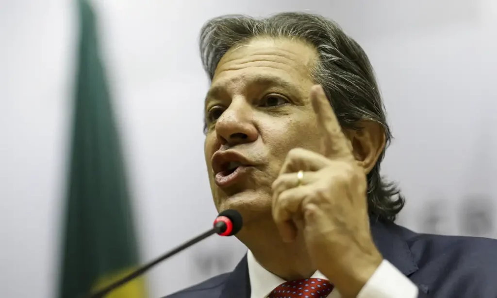 Haddad atribui recente alta do dólar a "muitos ruídos"