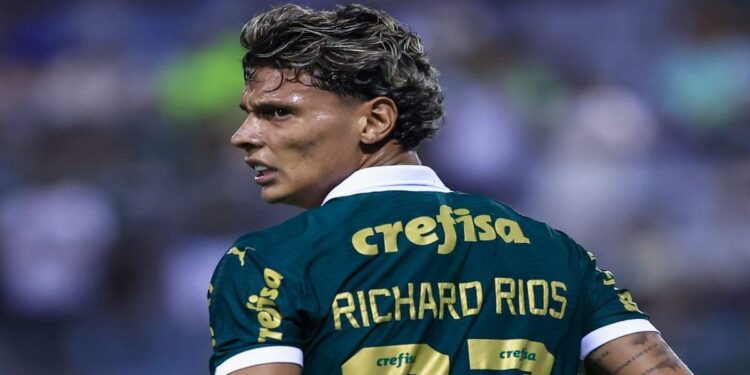 Jornalista critica fortemente jogador do Palmeiras! Entenda tudo