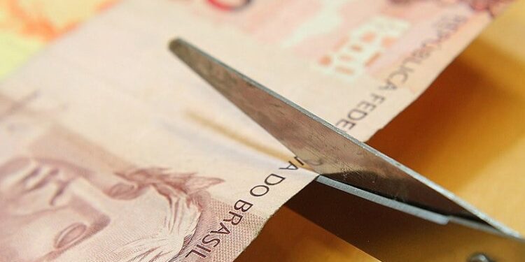 Corte de gastos em R$ 15 bi na verdade ГѓВ© de R$ 12,1 bi, esclarece Felipe Salto; Entenda!