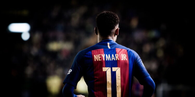 Luxo, Gols e BilhГѓВµes: A Vida de SultГѓВЈo de Neymar e Cristiano Ronaldo