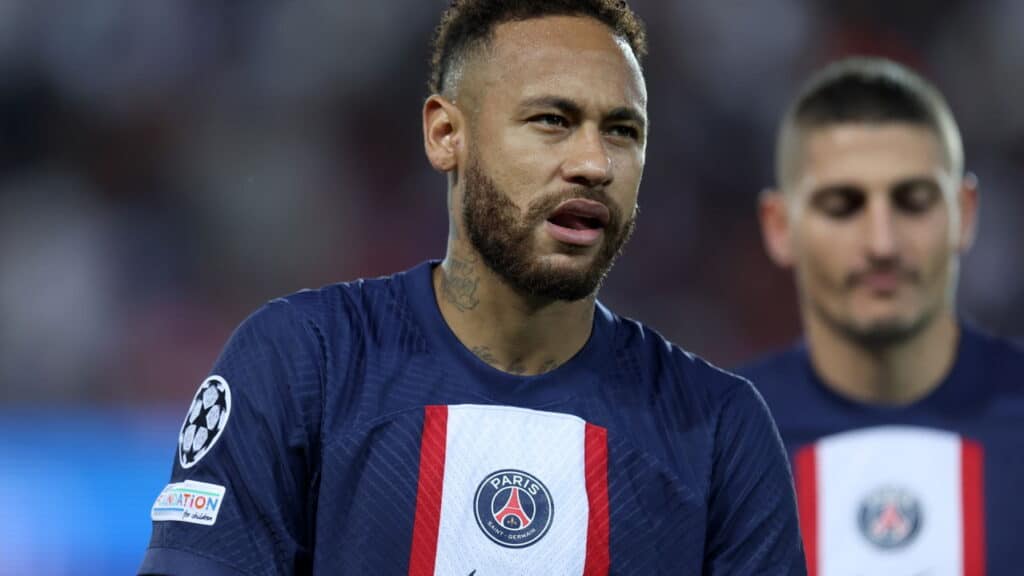 Neymar Supera Pelé e Outros Craques: Único Brasileiro na Lista dos Atletas Mais Ricos da História
