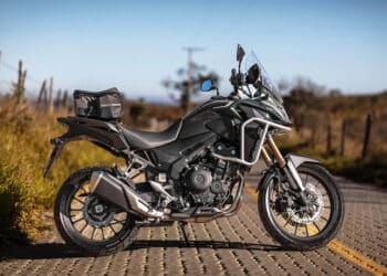 A nova Honda CB 500X que faz 28km/l e possui muito estilo