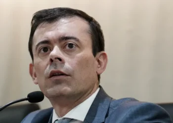 DГѓВ©ficit primГѓВЎrio pode fechar o ano em torno de R$ 8 bi, diz secretГѓВЎrio