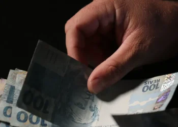 PoupanГѓВ§a tem entrada lГѓВ­quida de R$ 12,8 bilhГѓВµes em junho