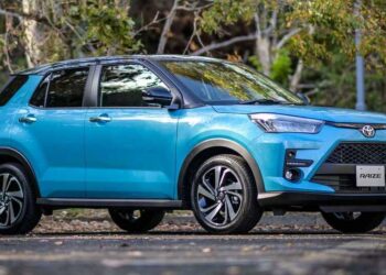 Novo carro popular da Toyota por R$ 89 mil: Economia de 28 km/l