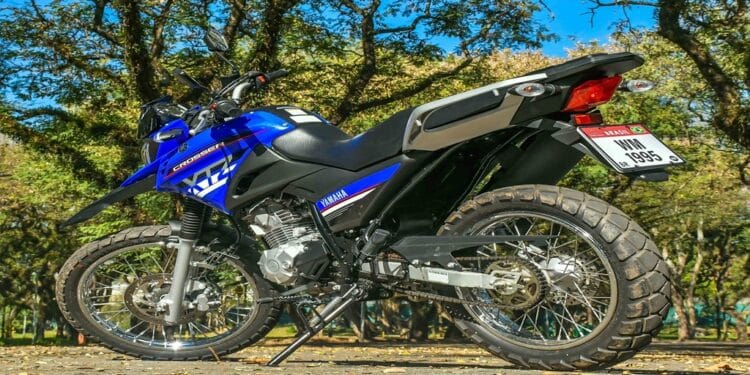 Nova moto da Yamaha oferece até 40 km/l por apenas R$ 18 mil