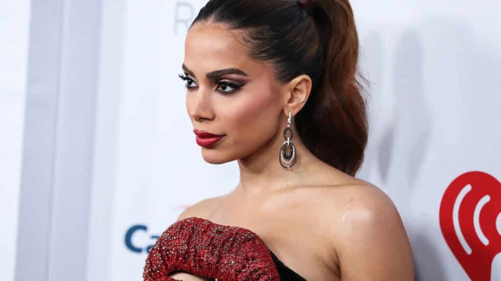 Anitta ou Luísa Sonza: Quem é a Verdadeira Rainha da Fortuna?