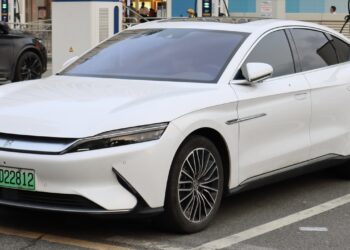 BYD e Uber Anunciam Parceria para Adicionar 100 Mil Carros ElГѓВ©tricos