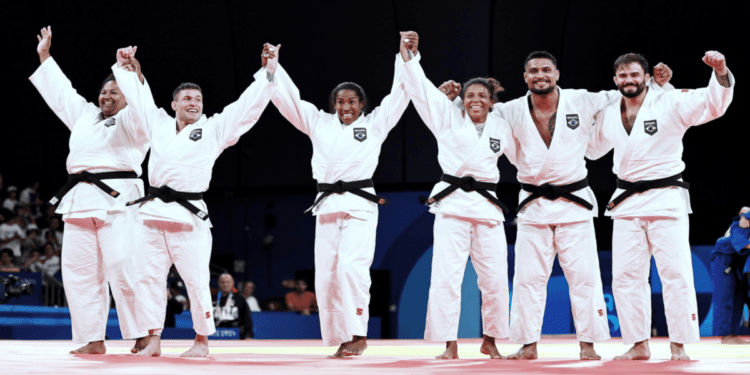Brasil Conquista Medalha de Bronze Por Equipes No JudГѓВґ OlГѓВ­mpico