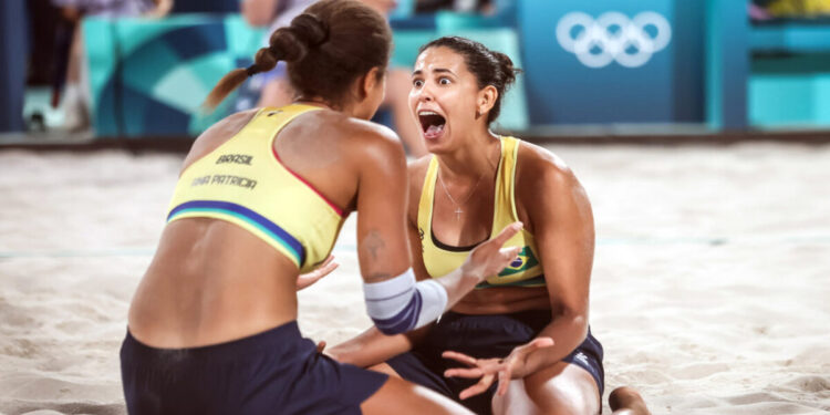 É Ouro: Duda e Ana Patrícia Conquistam Ouro no Vôlei de Praia em Paris. Confira!