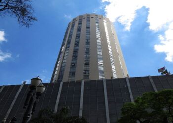 Publicado Edital do Concurso TJ SP para Oficial de Justiça: Salário INICIAL de R$ 9.1 mil!