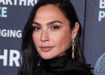 Gal Gadot: A Jornada de Miss Israel à Mulher-Maravilha e Sua Fortuna Impressionante