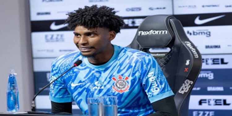 Hugo Souza No Corinthians: Veja Os Detalhes Da Negociação e Futuro Do Jogador!