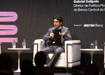 "Alta da selic está sim na mesa do Copom", diz Galípolo no Warren Day