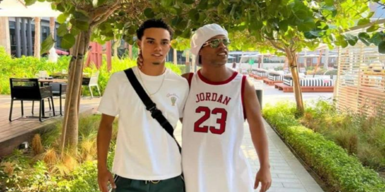 João Mendes Assina Contrato Com Burnley e Ronaldinho Manda Recado No Instagram!