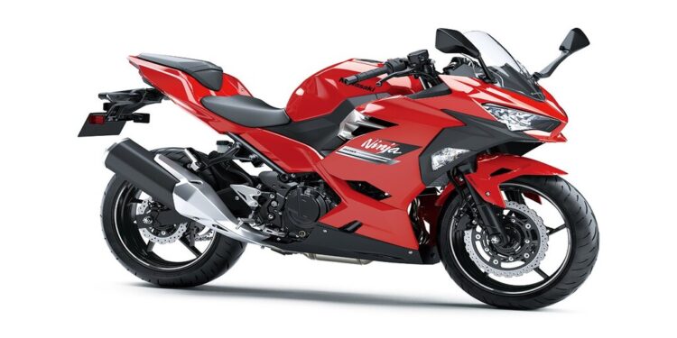 Kawasaki Ninja 400 2024: Agilidade e potência para iniciantes