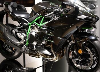 Conheça as motos mais potentes lançadas este ano para você