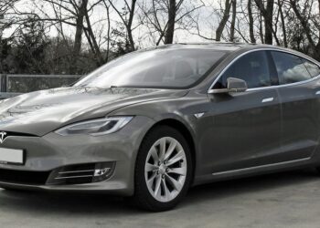 Tesla Model S | Fonte da imagem: Wikimedia Commons