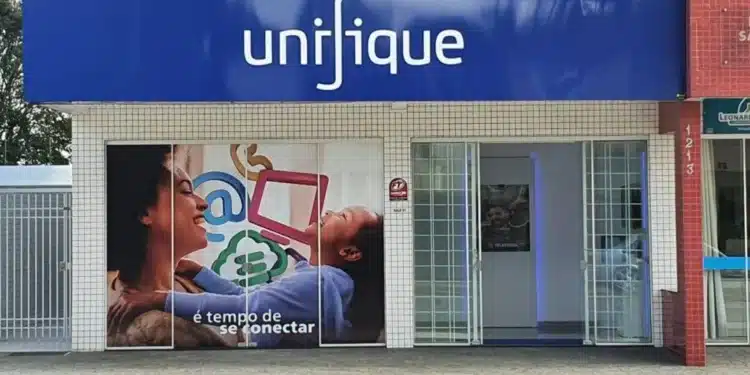 FIQE3: "Ações encontram dificuldade em romper o patamar dos R$ 4,50", diz analista