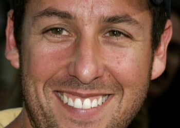 Adam Sandler: O Gênio Por Trás de Uma Fortuna de Risadas