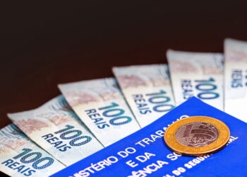 Trabalhadores recebem novo saque extra da Caixa em 2025