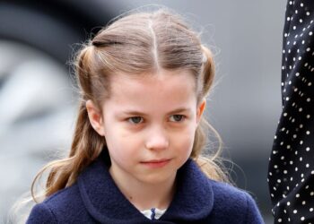A Fortuna Inacreditável da Princesa Charlotte: A Criança Mais Rica do Mundo!